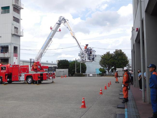 はしご車搭乗体験