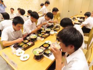 食事