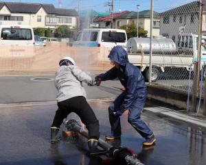 木栓による応急修繕