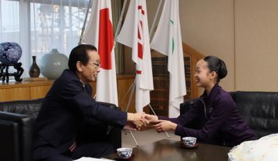 市長と水石さん