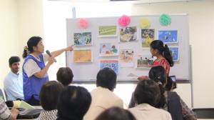 日本語スピーチで質問に答える様子