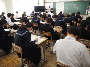 上尾市学力調査の様子2枚目