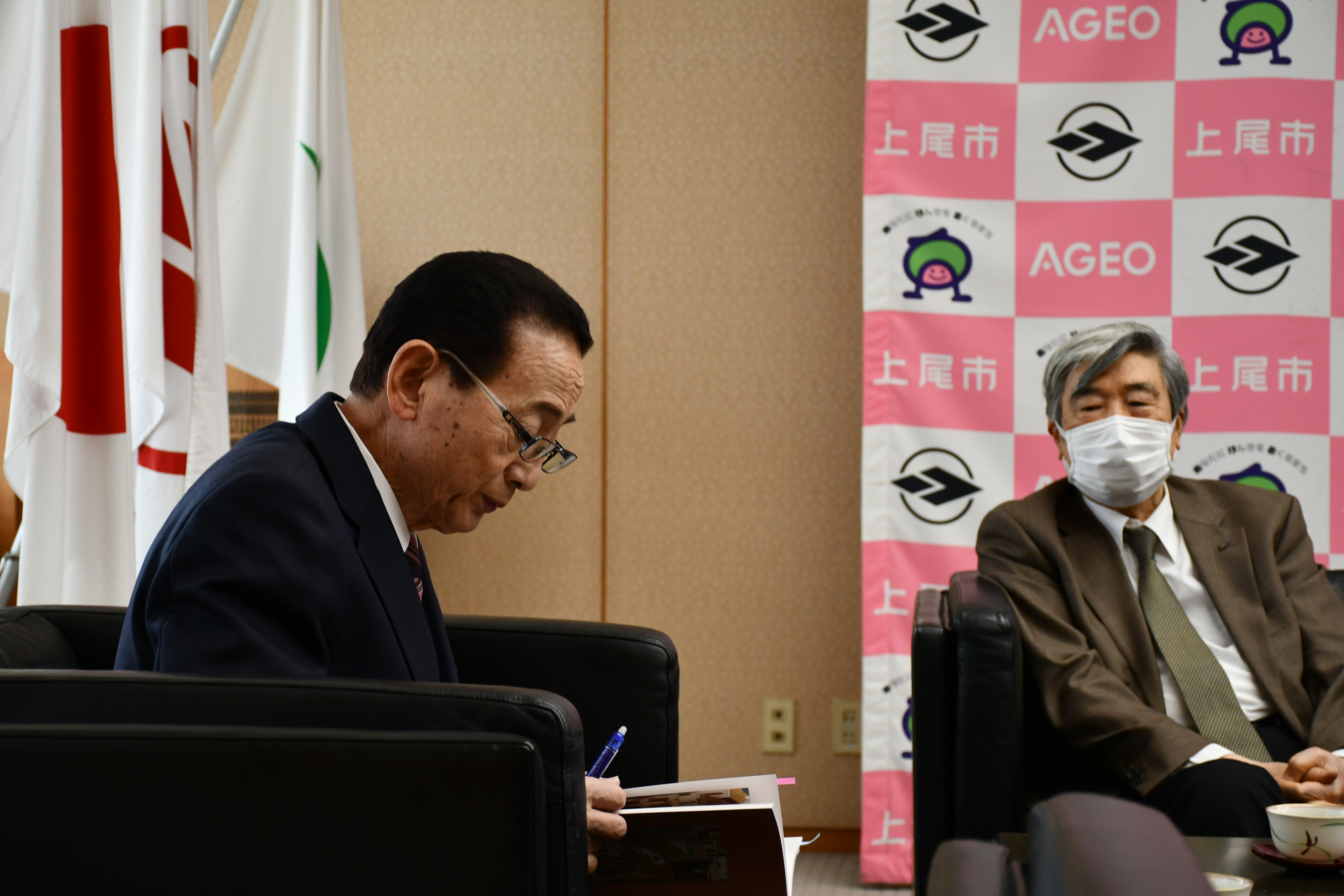 畠山市長が話しているところ